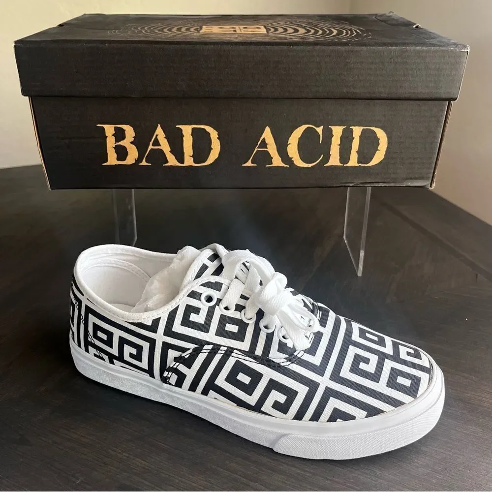 UNIF x BAD ACID Unisex Low 69 Sneakers in Black & White Size 7.5 NEW